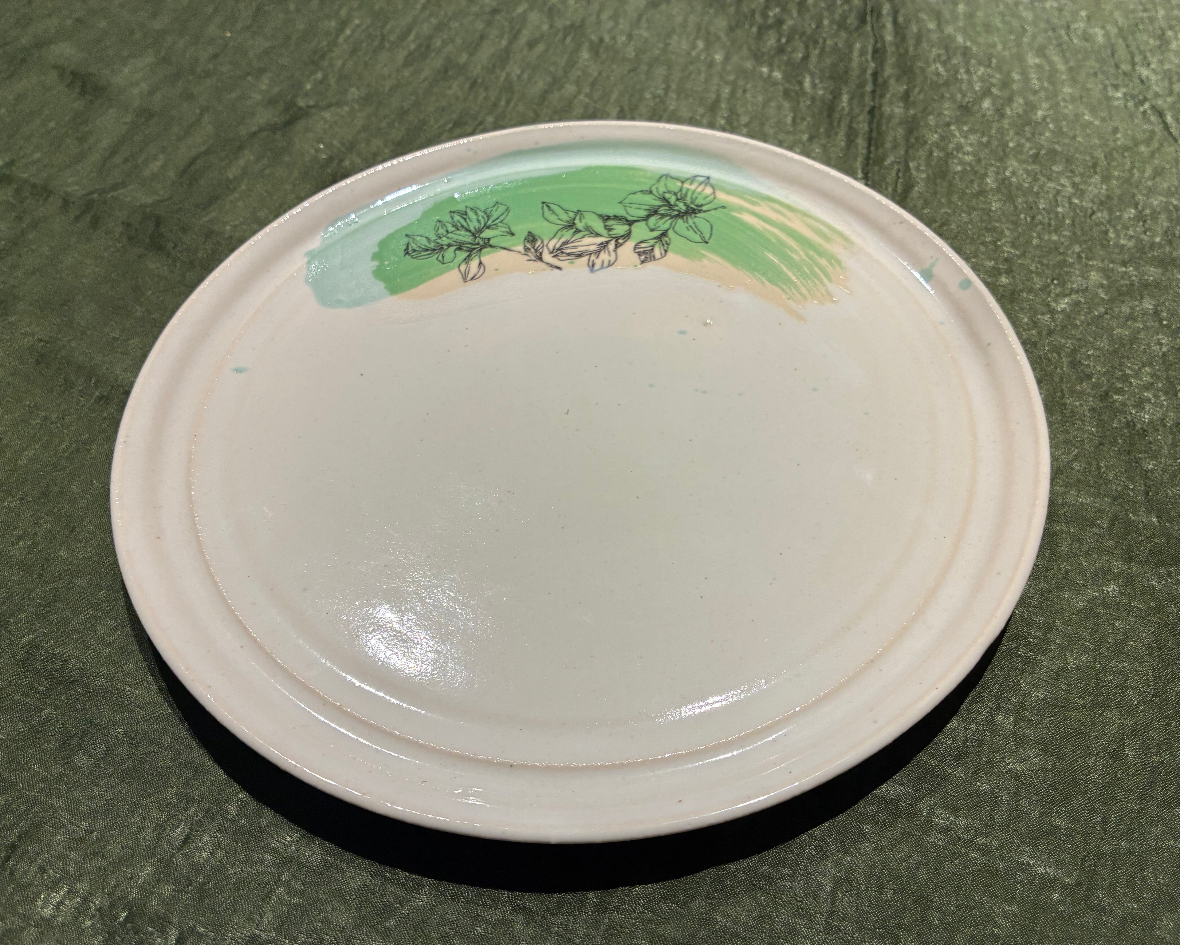 MEDIUM DINNER PLATE #1